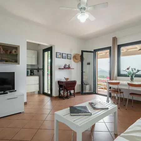Apartment Picturesque Flat With Sea View Geremeas