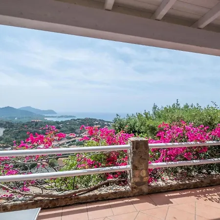 Picturesque Flat With Sea View *